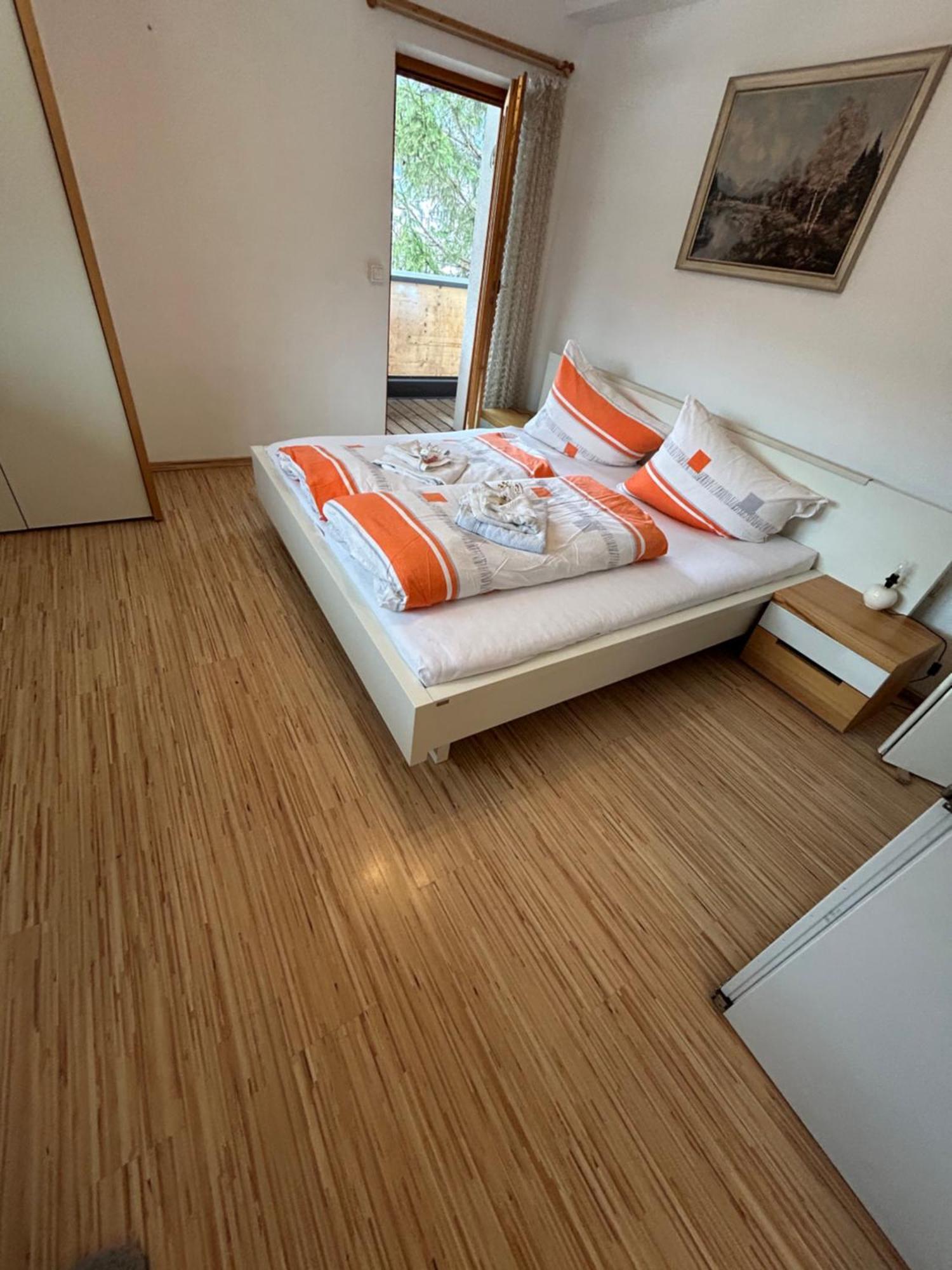 Austrian Motel Heiss プルツ エクステリア 写真