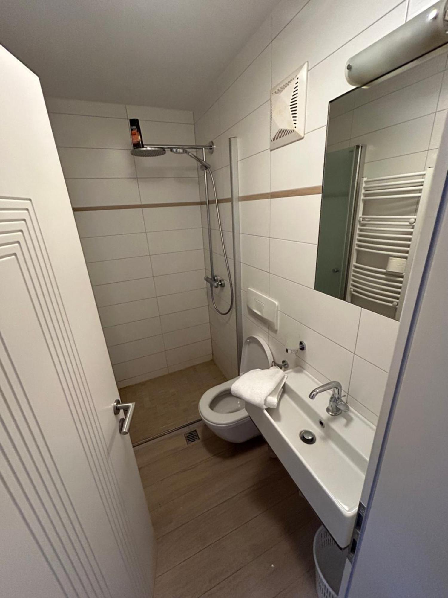 Austrian Motel Heiss プルツ エクステリア 写真